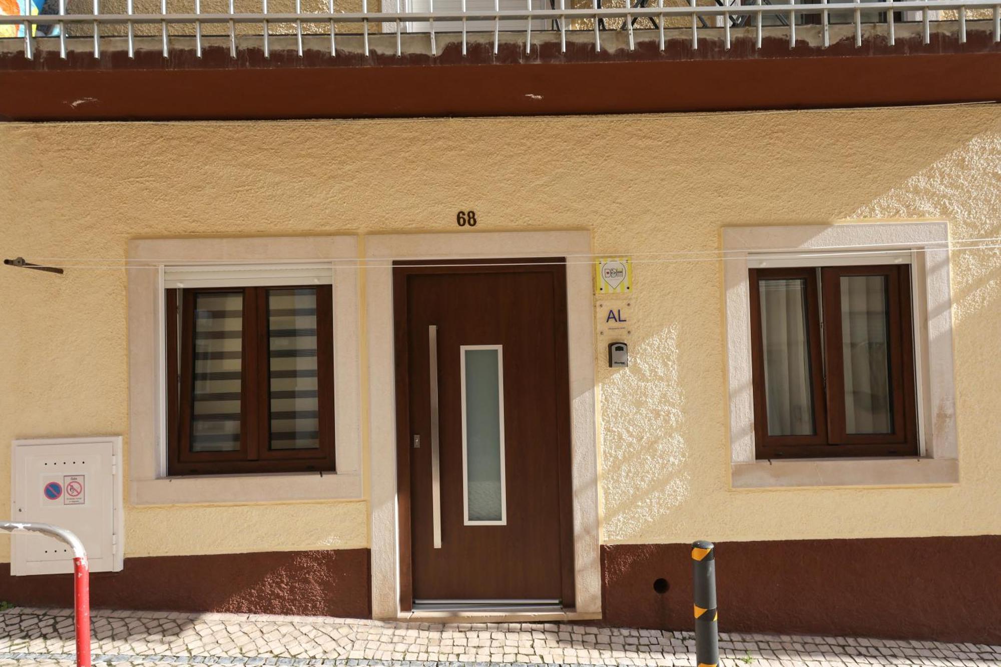 Dina Beach House Quinzico Nazaré Buitenkant foto